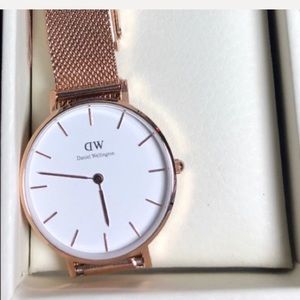 DW Daniel Wellington 32mm women’s watch